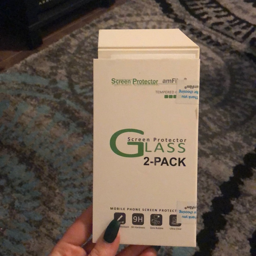 Two glass screen protectors for IPhone 6 or 7